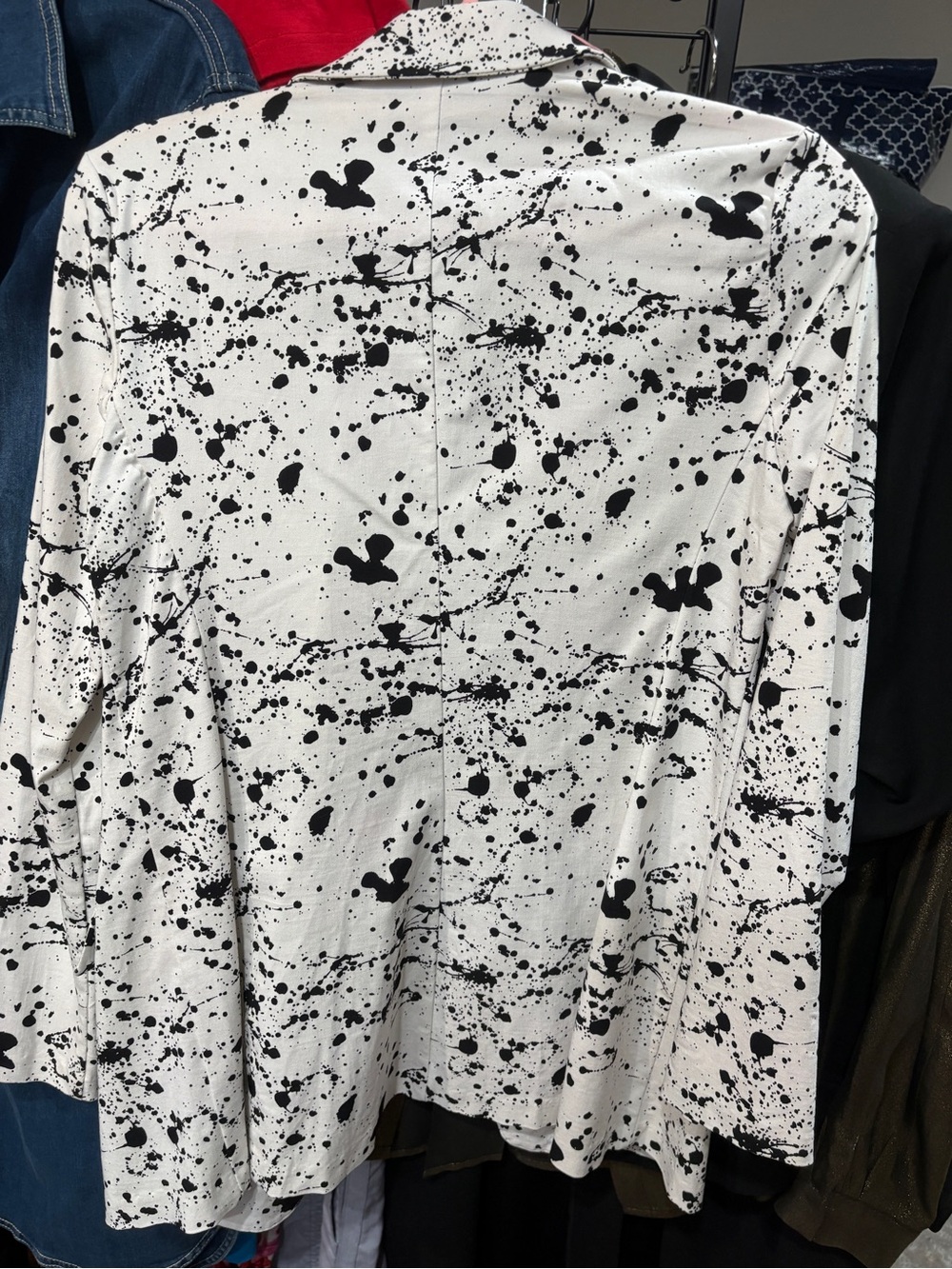 White Blazer with Black Paint-Splatter Print - Picture 6 of 9
